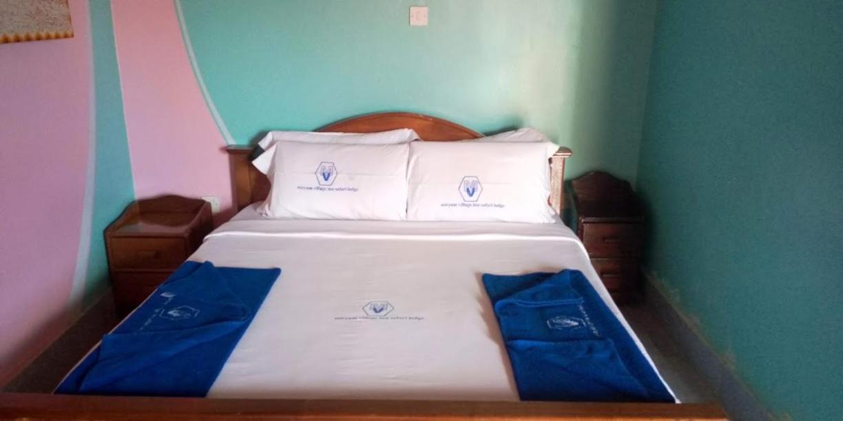 Miryams Village Inn Safari Lodge Sultan Hamud Ngoại thất bức ảnh