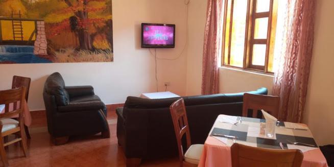 Miryams Village Inn Safari Lodge Sultan Hamud Ngoại thất bức ảnh